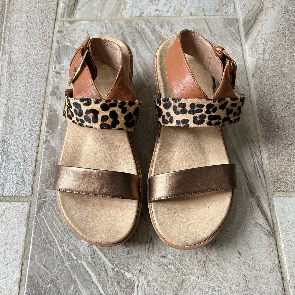 NWOB Women’s Vionic Orthaheel Casual Leopard Print Cork Wedge Sandals, Size 9